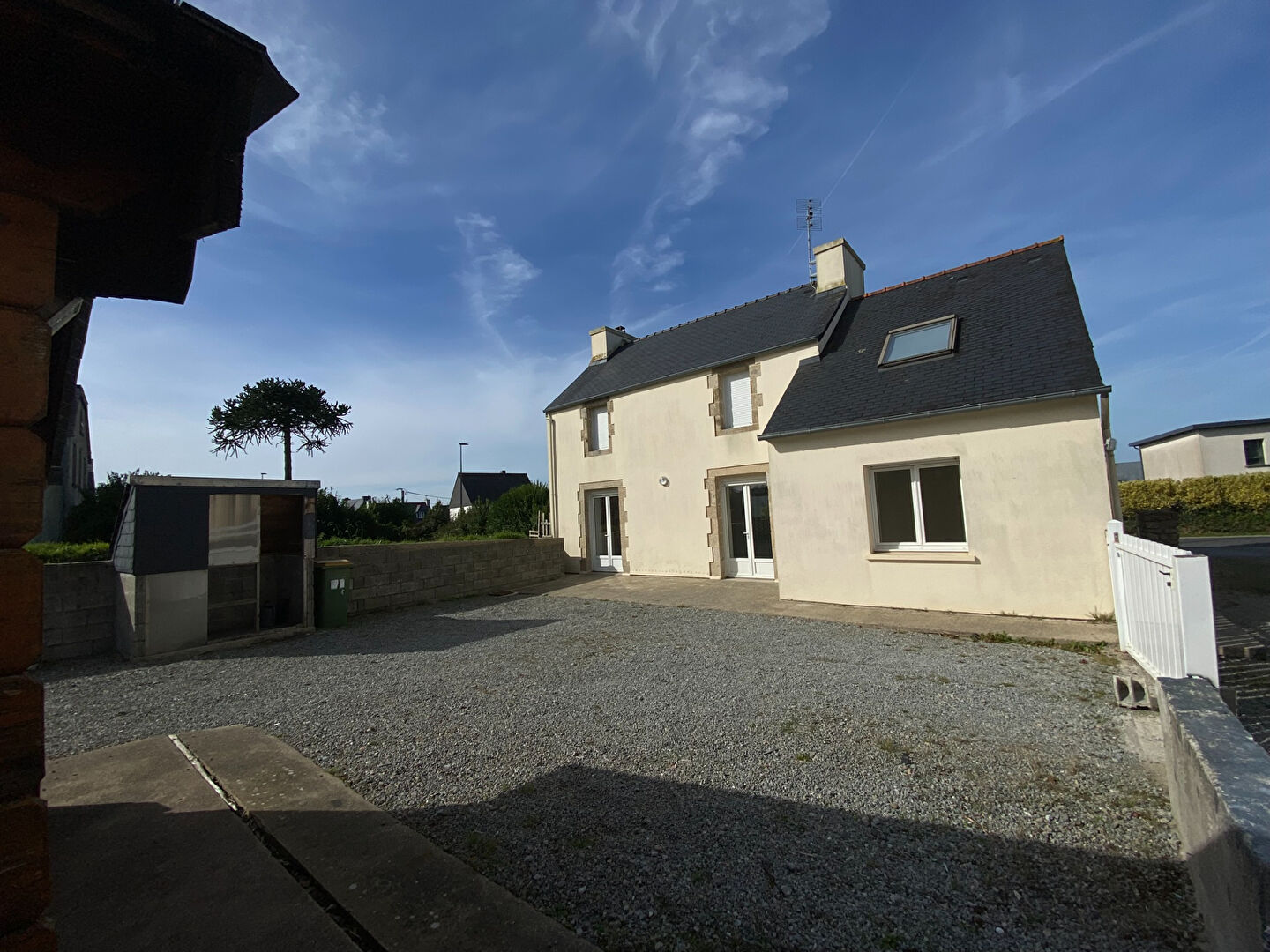 Maison PLOUVIEN (29860) 5 pièces 105.60 m²