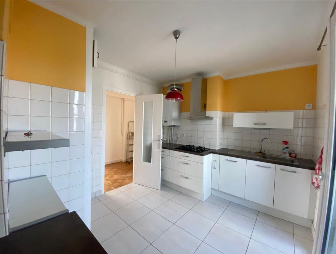 Appartement BREST (29200) 4 pièces 74.81 m²