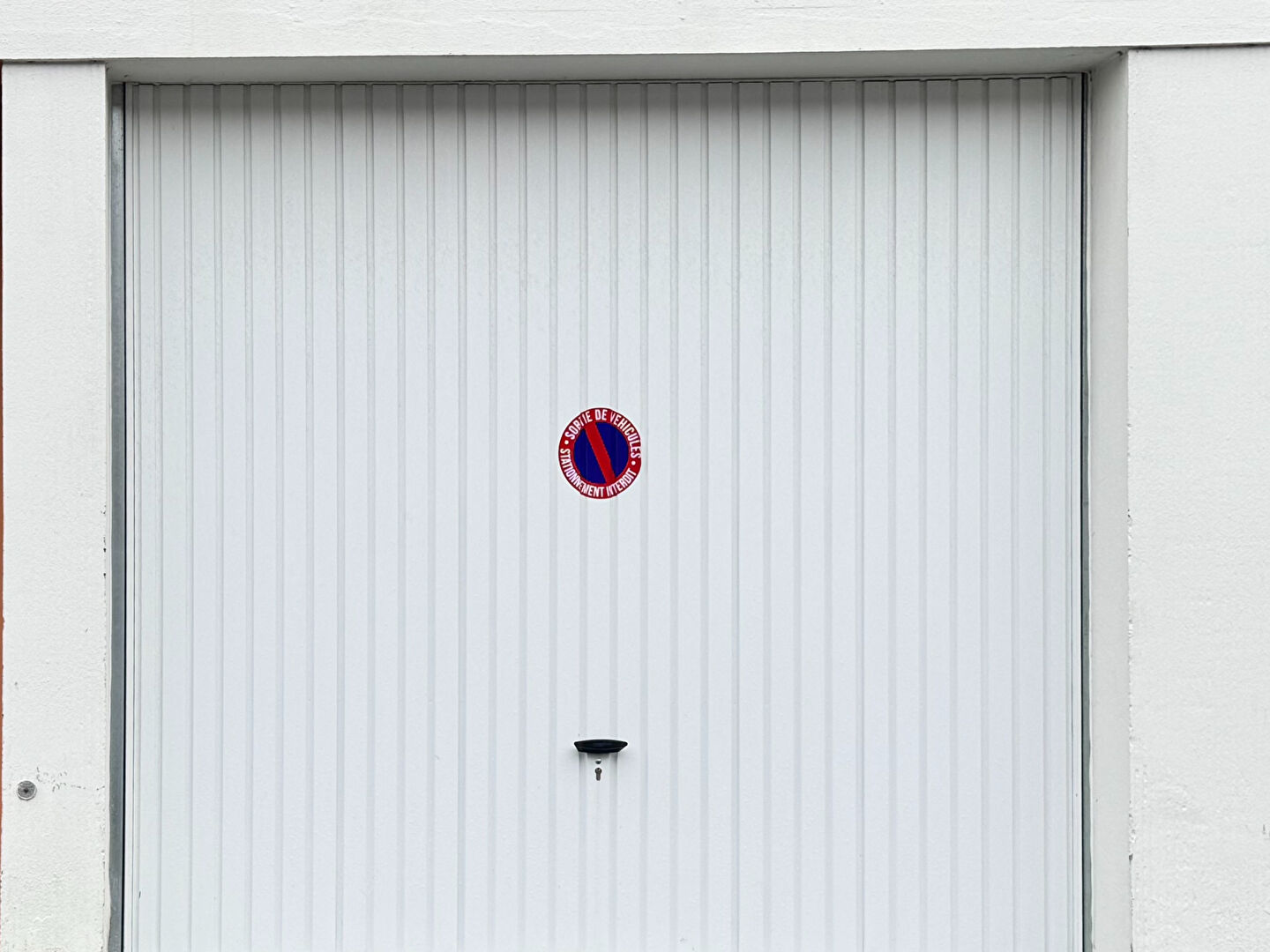 Parking / box BREST (29200) 38.00 m&sup2;