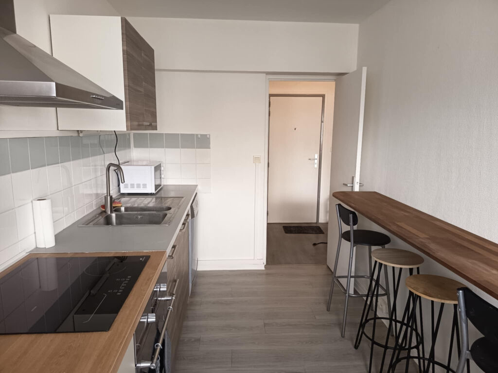 Appartement BREST (29200) 5 pi&egrave;ces 100.00 m&sup2;