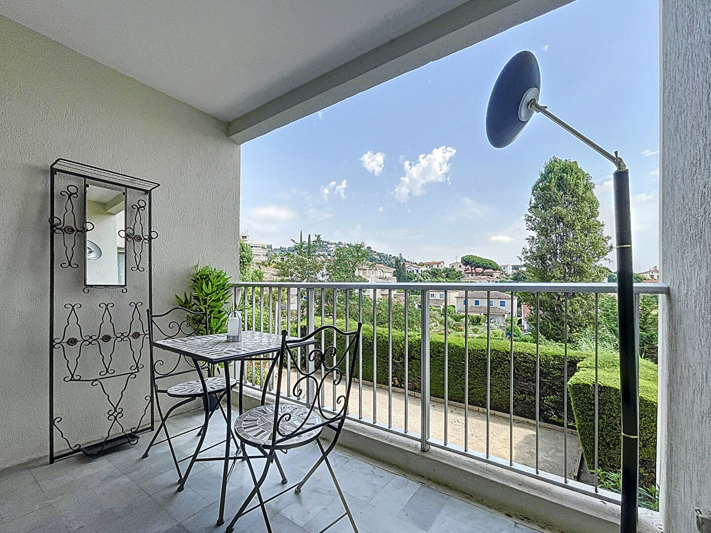 Appartement VALLAURIS (06220) 1 pièce 30.58 m²