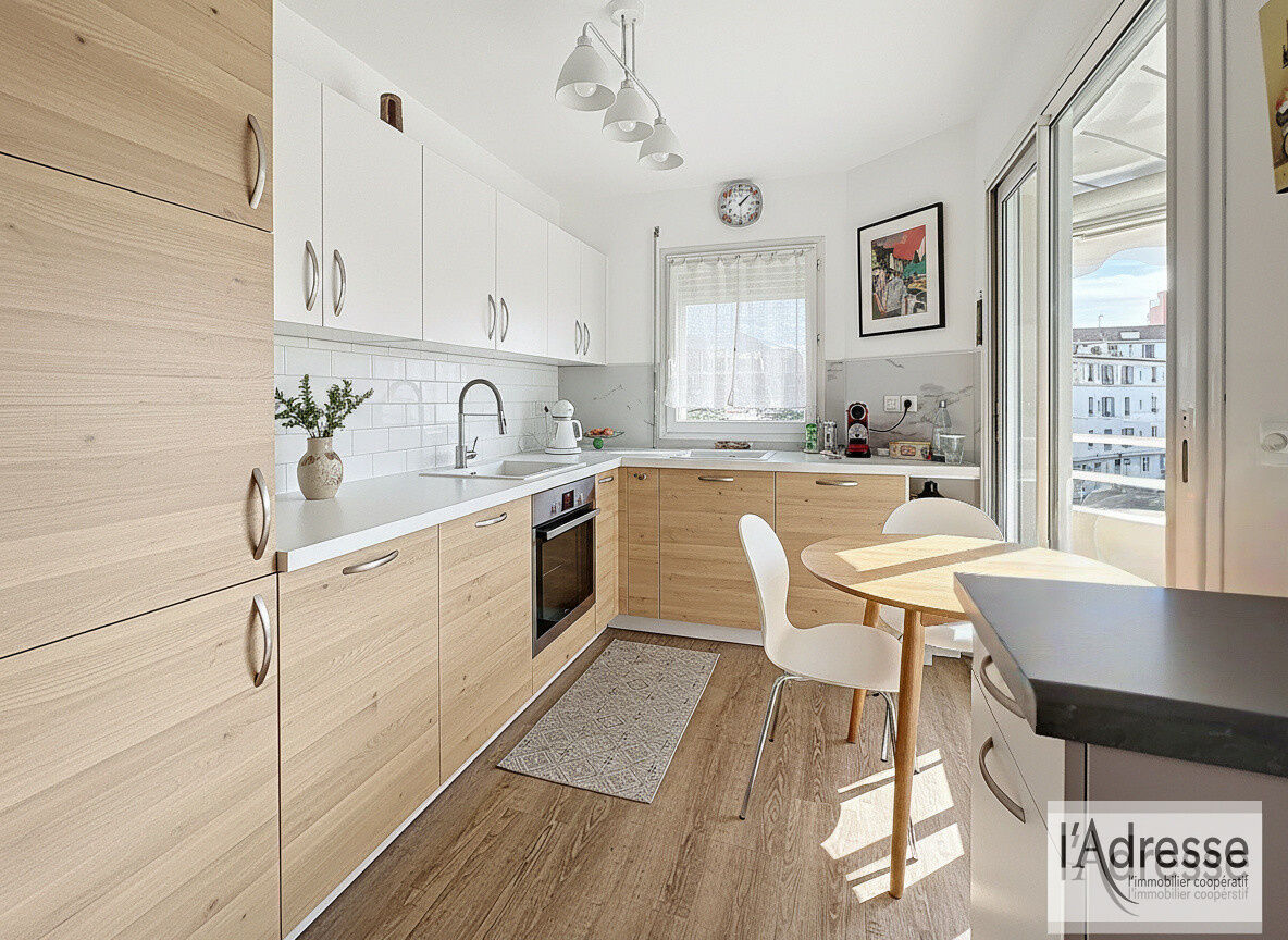 Appartement ANTIBES (06600) 2 pi&egrave;ces 56.00 m&sup2;