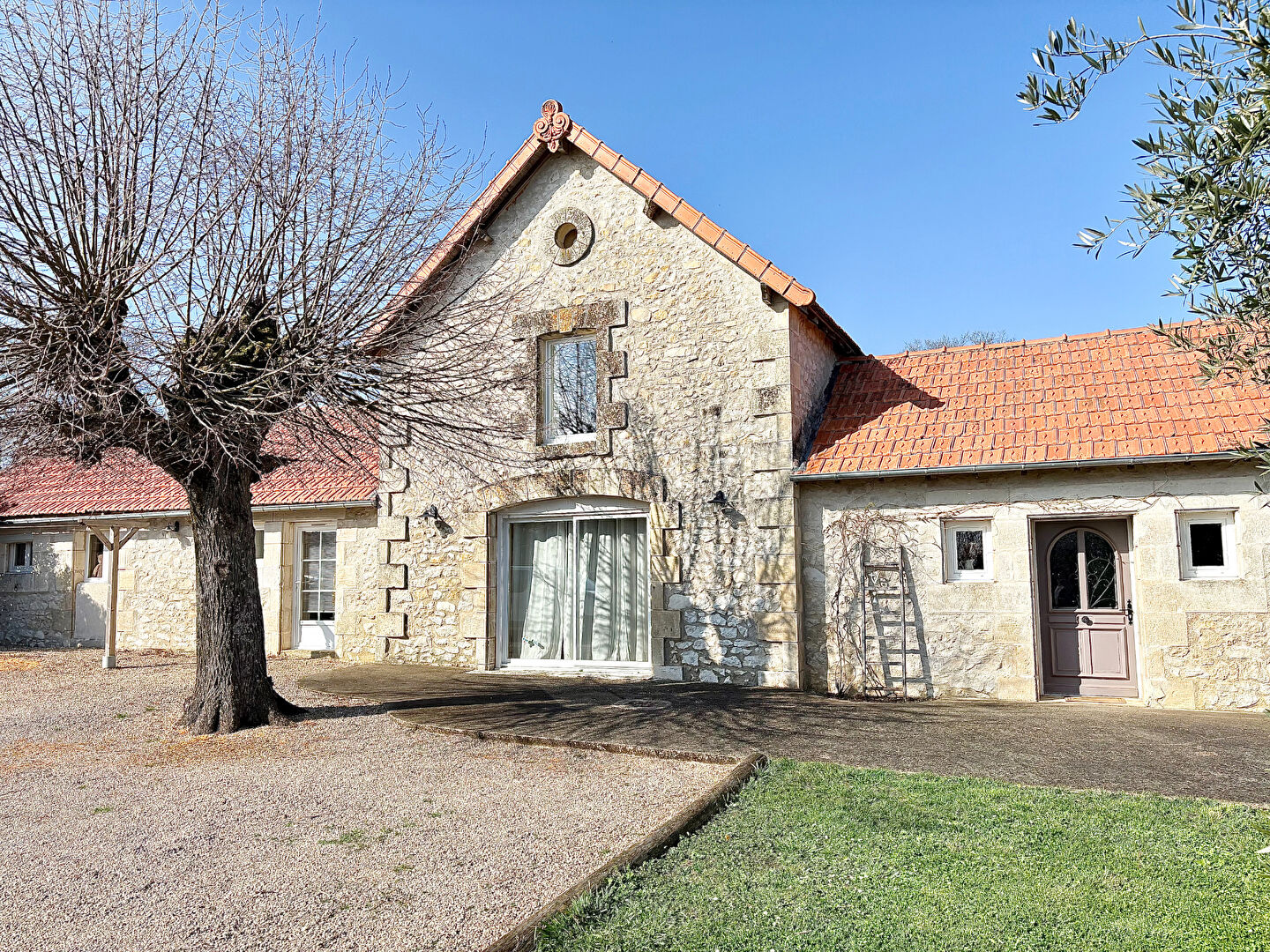 Maison VALDIVIENNE (86300) 5 pièces 100.00 m²