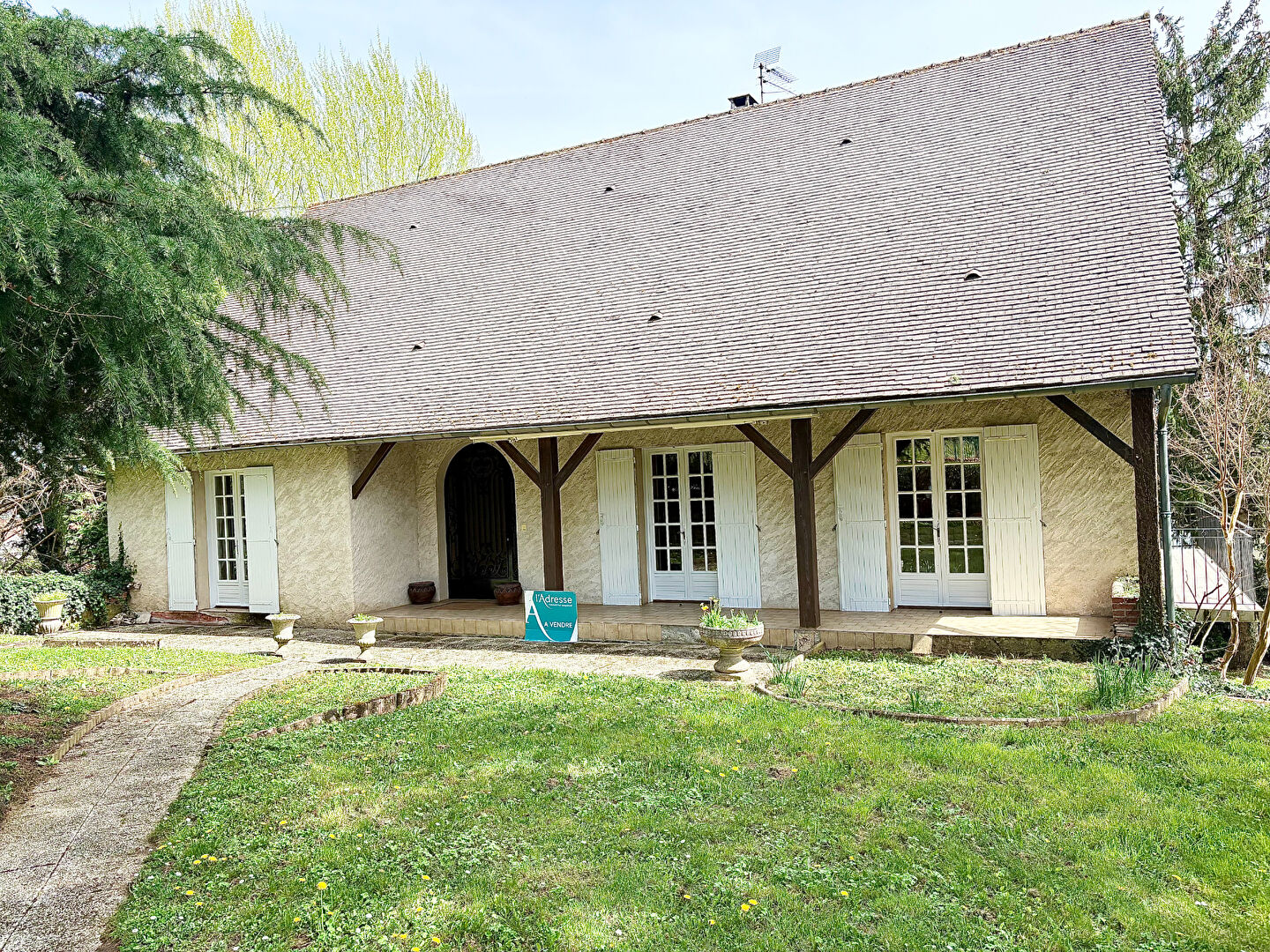 Maison SAINT SAVIN (86310) 7 pièces 191.00 m²