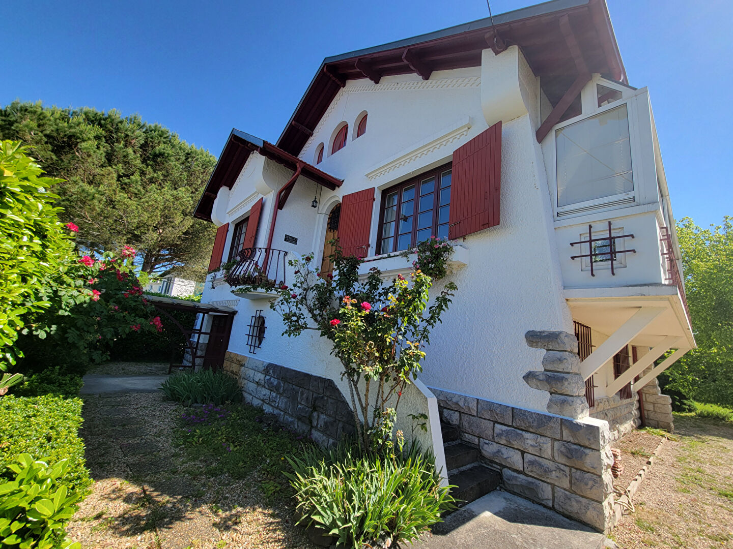 Maison PAU (64000) 7 pièces 198.00 m²