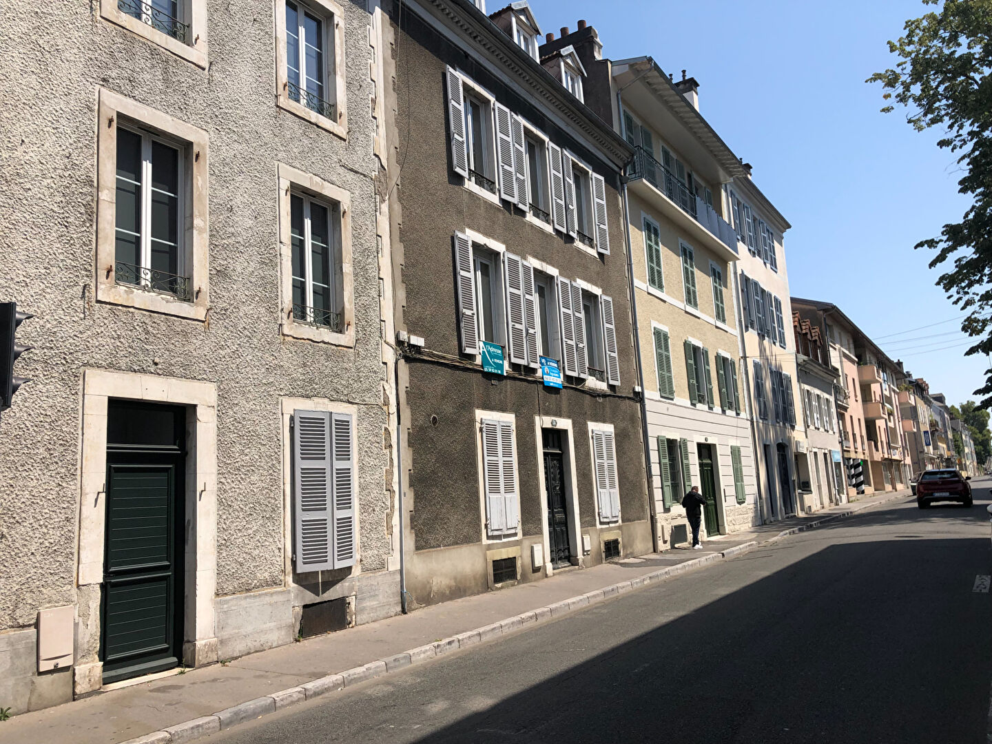 Immeuble PAU (64000) 19 pièces 480.00 m²