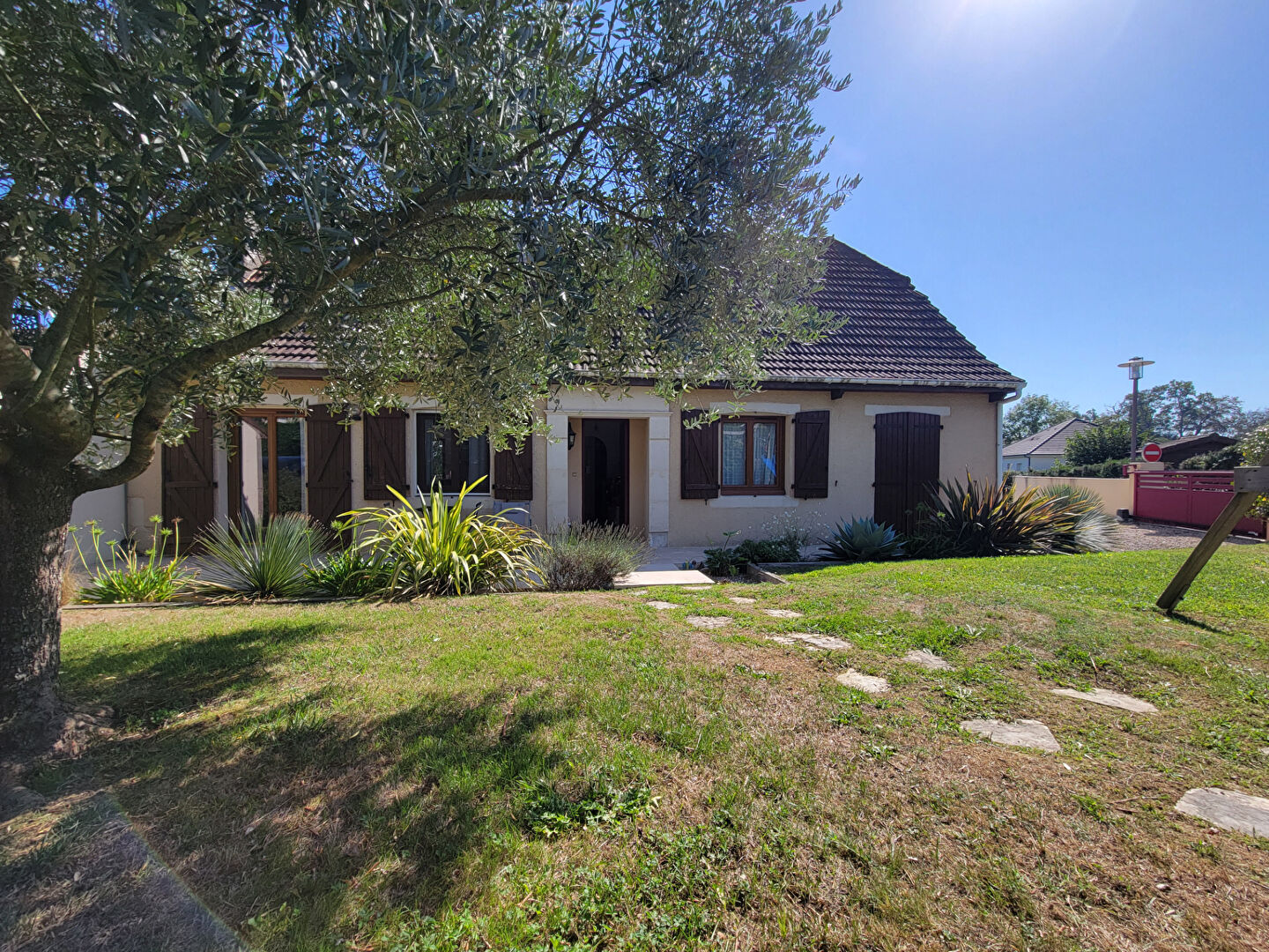 Maison SERRES CASTET (64121) 7 pièces 162.00 m²