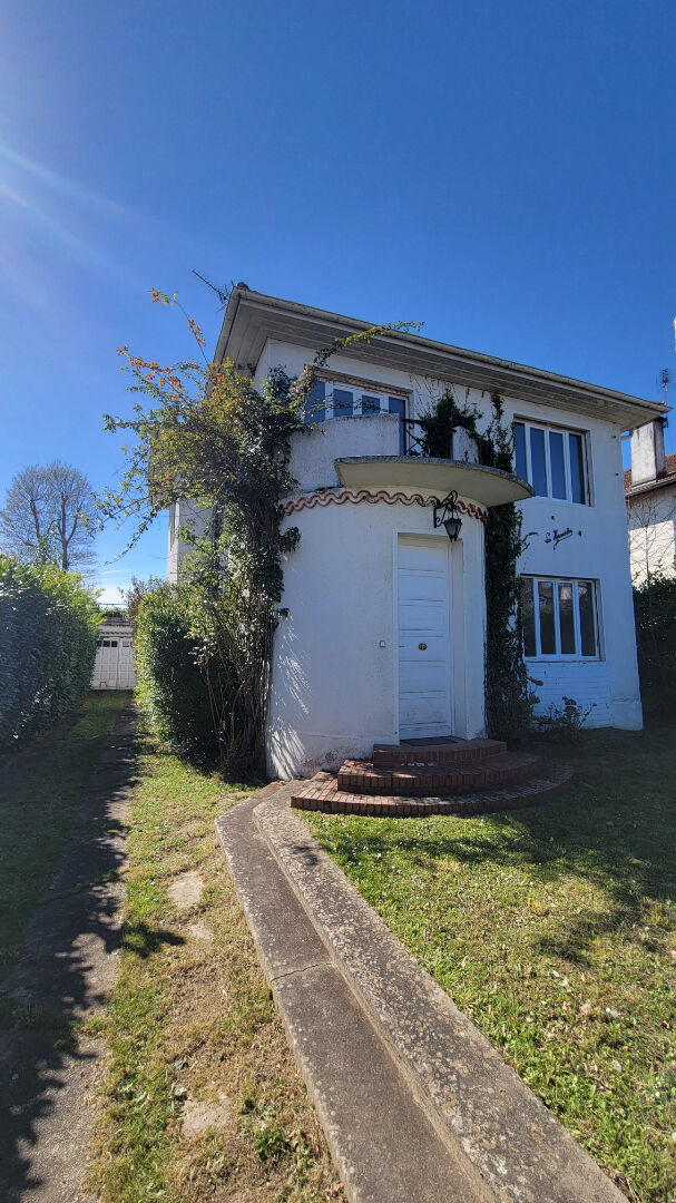 Maison GELOS (64110) 6 pi&egrave;ces 136.00 m&sup2;