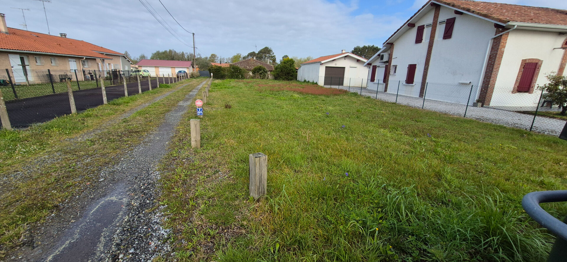 Terrain SOUSTONS (40140) 621.00 m&sup2;