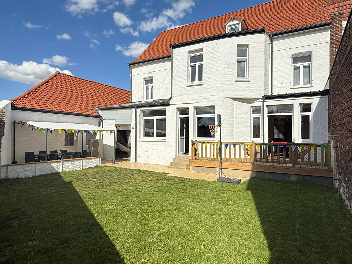Maison ARQUES (62510) 8 pièces 196.00 m²