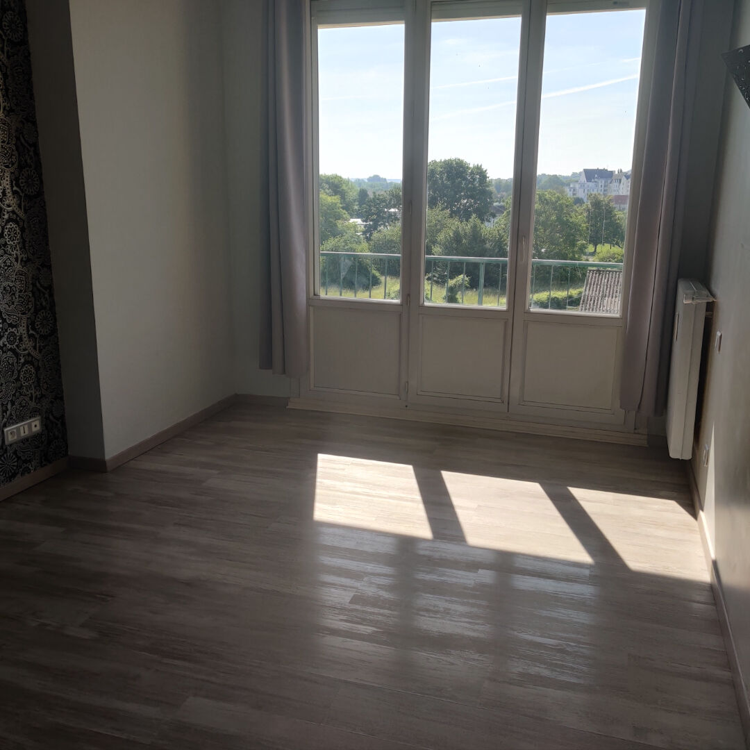 Appartement SOISSONS (02200) 4 pièces 99.38 m²