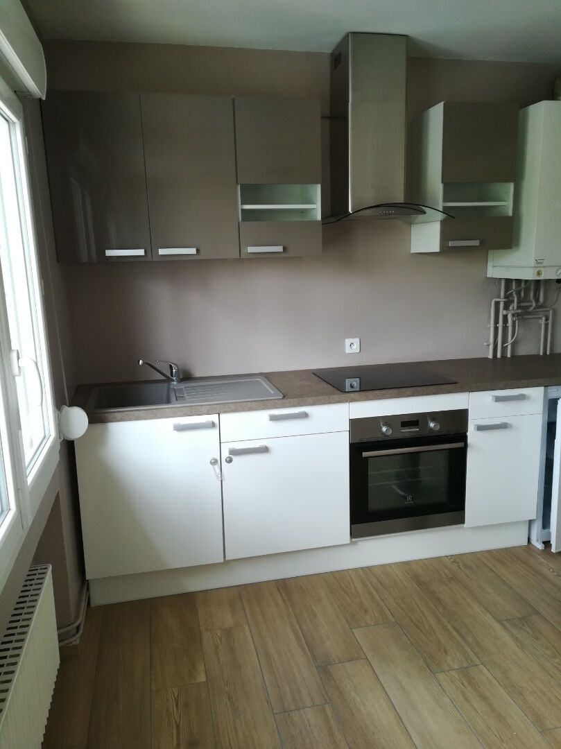 Appartement SOISSONS (02200) 3 pi&egrave;ces 56.00 m&sup2;