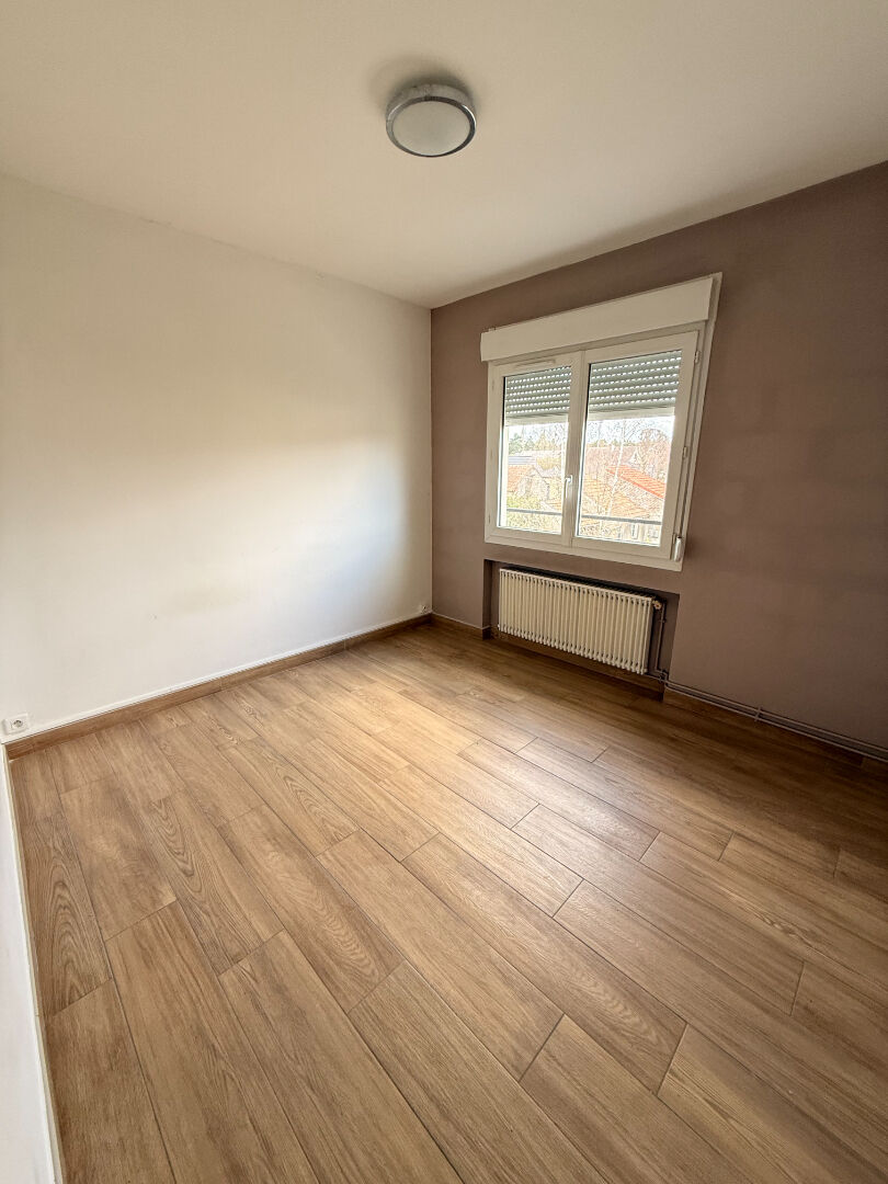 Appartement SOISSONS (02200) 3 pi&egrave;ces 56.00 m&sup2;