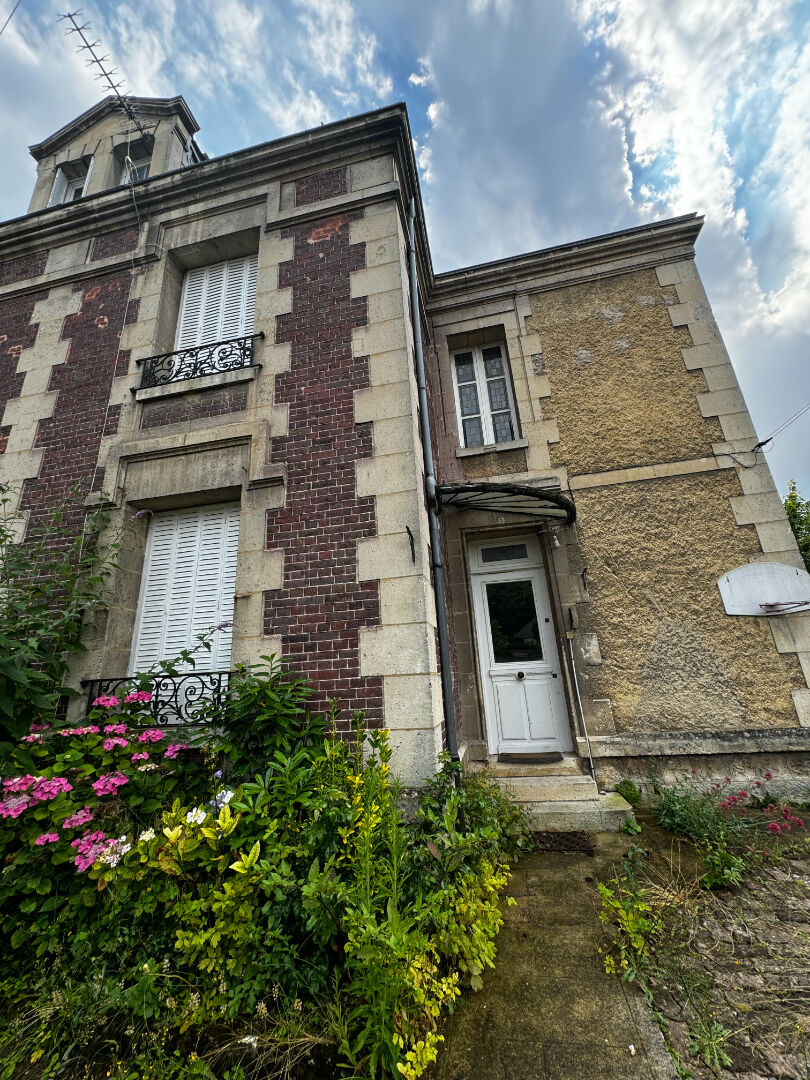 Maison SOISSONS (02200) 6 pi&egrave;ces 142.00 m&sup2;