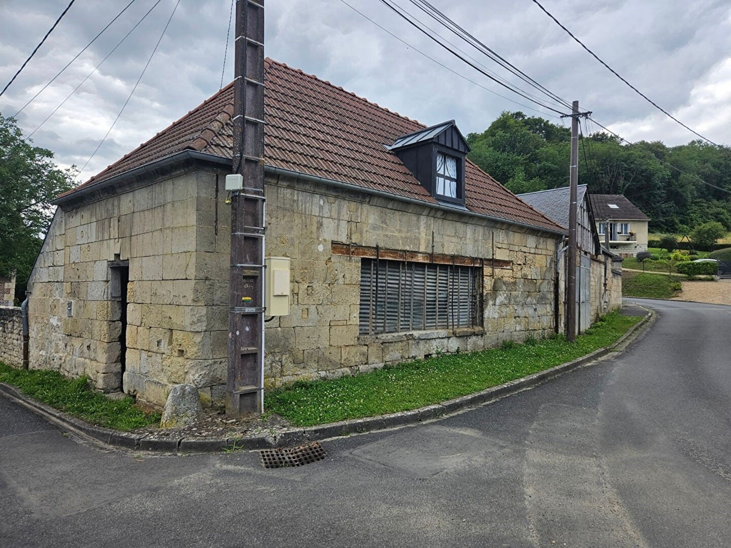 Maison SOISSONS (02200) 2 pièces 87.00 m²