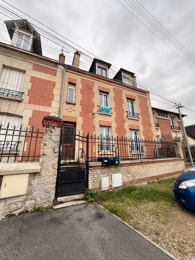 Appartement SOISSONS (02200) 4 pièces 91.25 m²