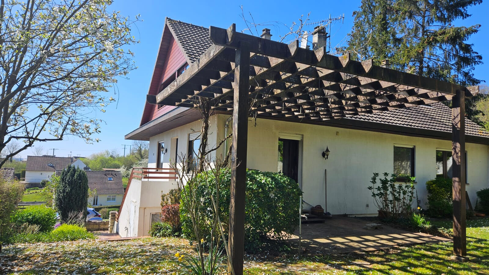 Maison SOISSONS (02200) 9 pièces 229.85 m²
