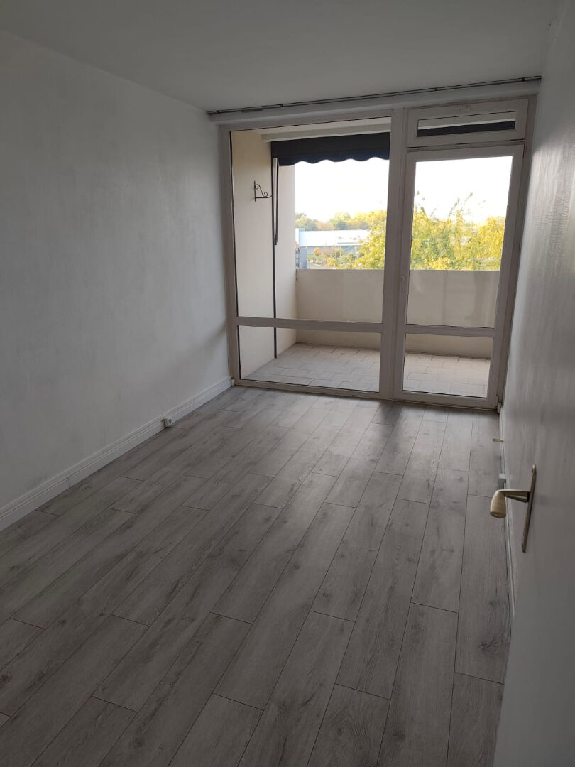Appartement SOISSONS (02200) 3 pièces 64.00 m²