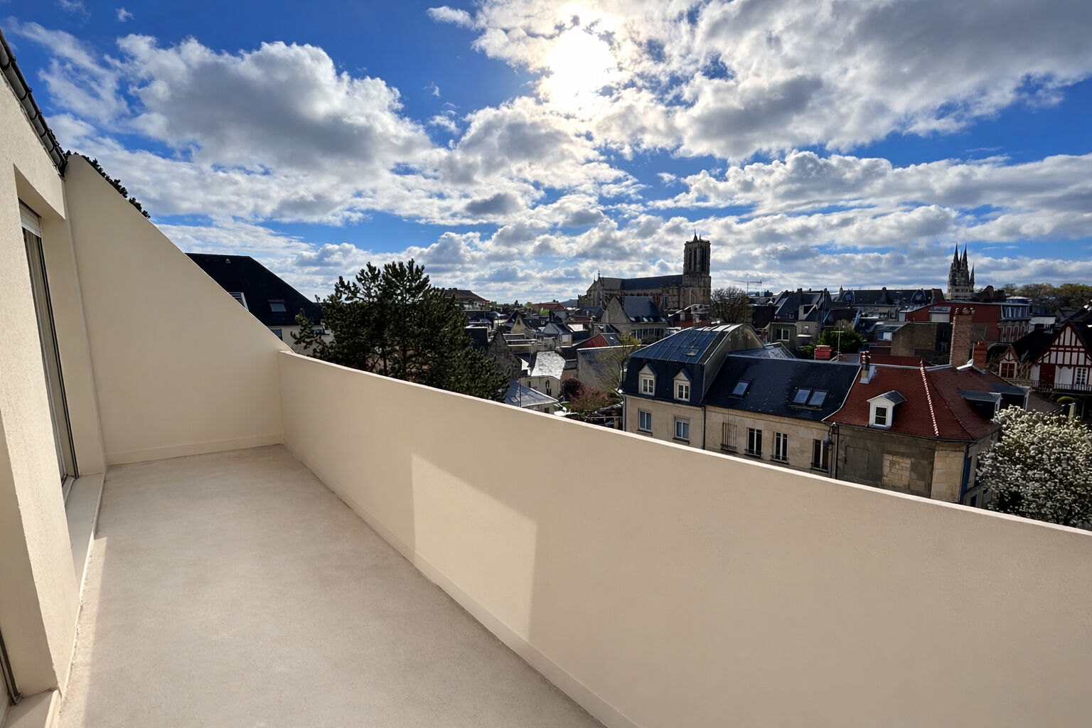 Appartement SOISSONS (02200) 1 pi&egrave;ce 37.75 m&sup2;