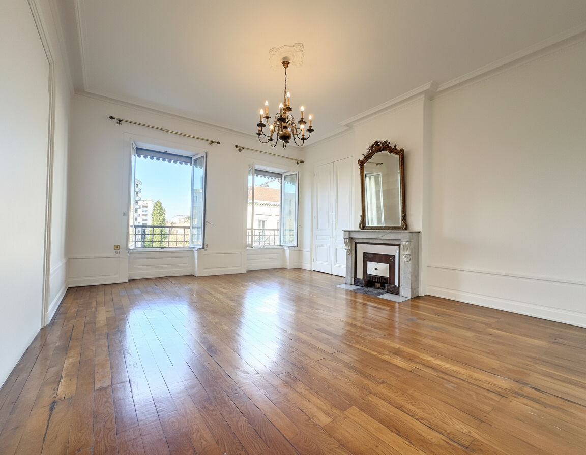 Appartement LYON (69003) 4 pi&egrave;ces 105.00 m&sup2;