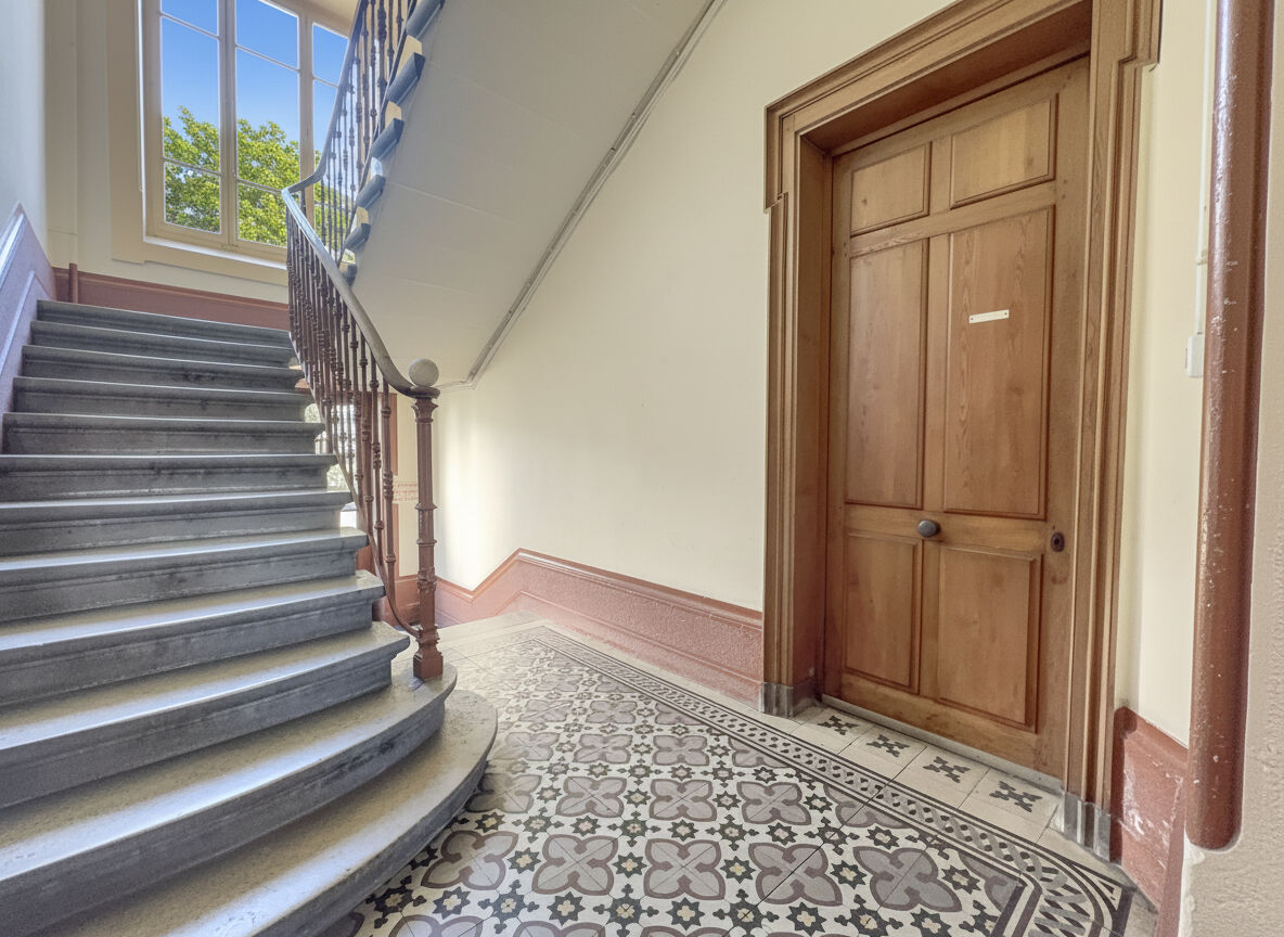 Loft LYON (69003) 1 pi&egrave;ce 70.00 m&sup2;
