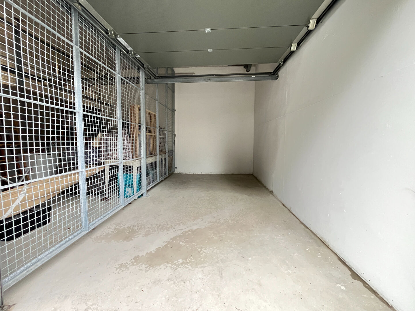 Parking / box LA ROCHELLE (17000) 12.00 m²