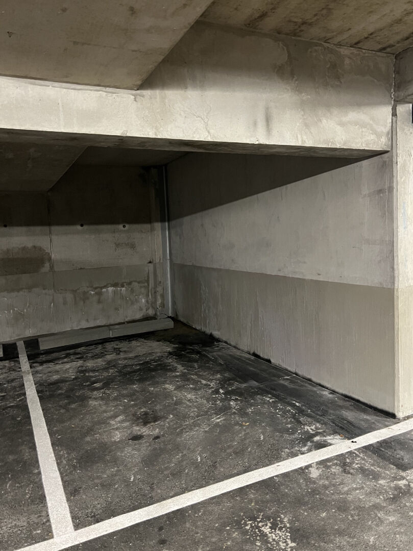 Parking / box LA ROCHELLE (17000) 12.24 m²