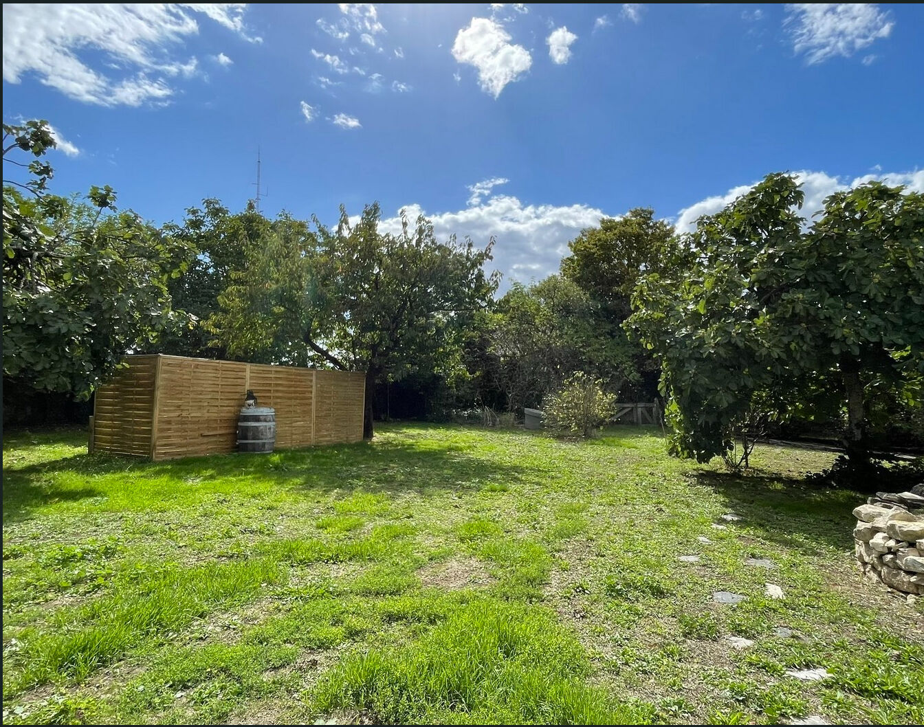 Terrain ANDILLY (17230) 421.00 m²