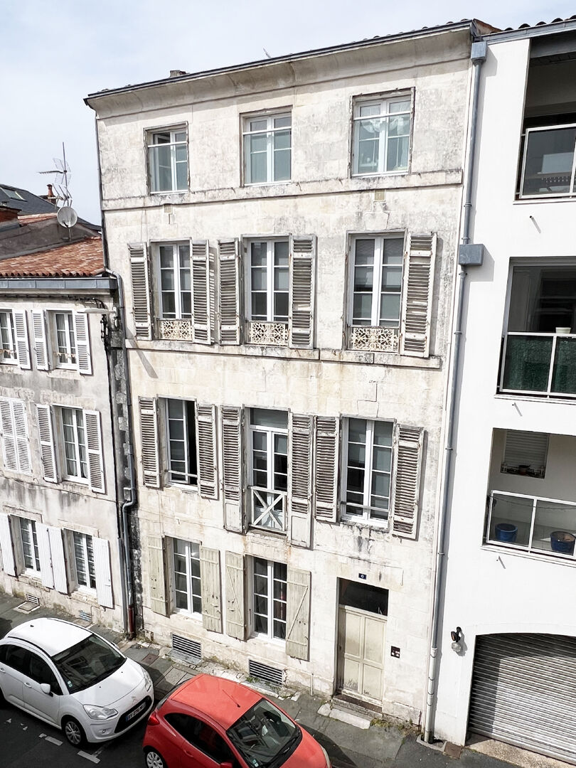 Immeuble LA ROCHELLE (17000) 184.80 m²