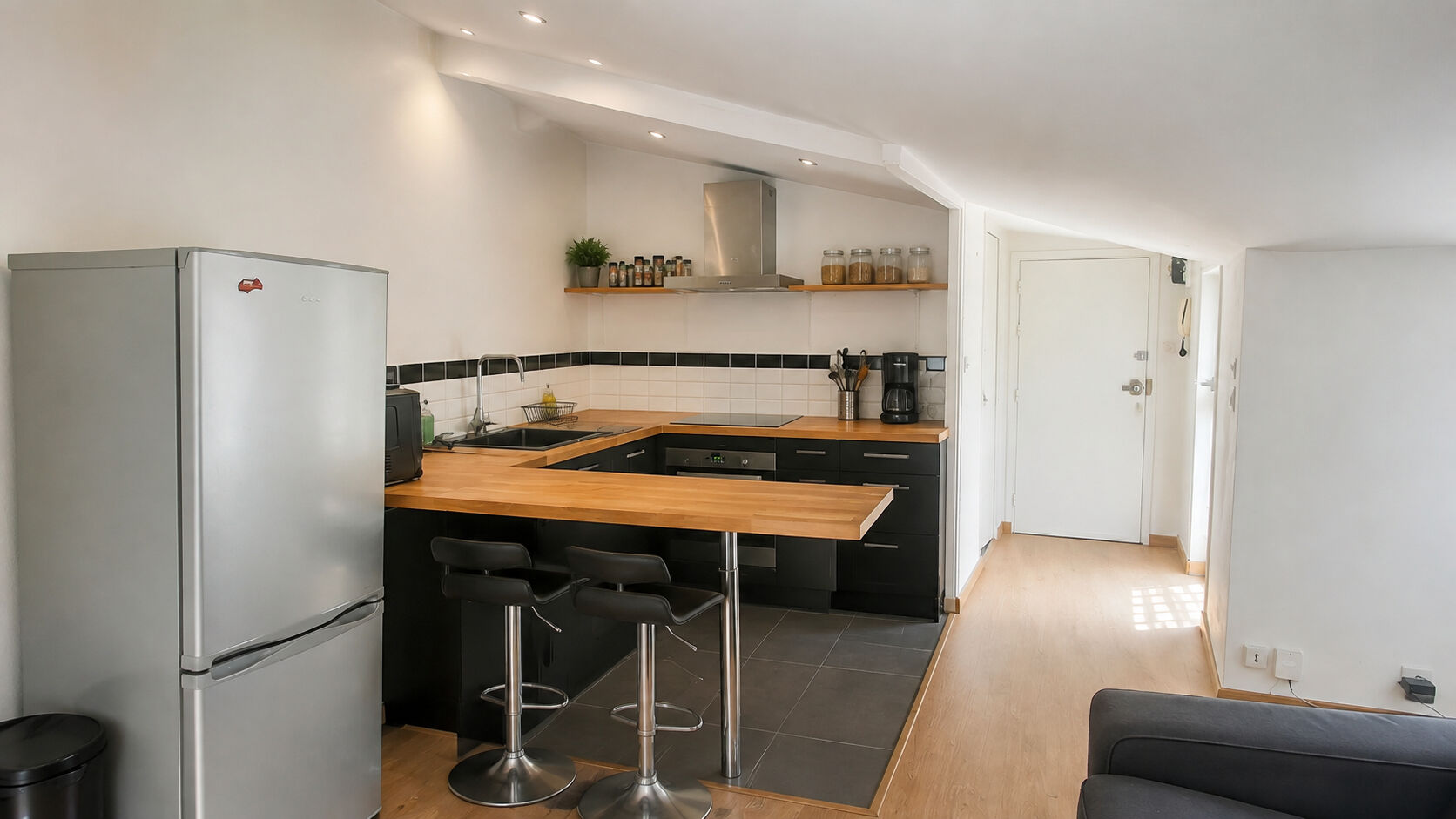 Appartement LA ROCHELLE (17000) 2 pi&egrave;ces 30.91 m&sup2;