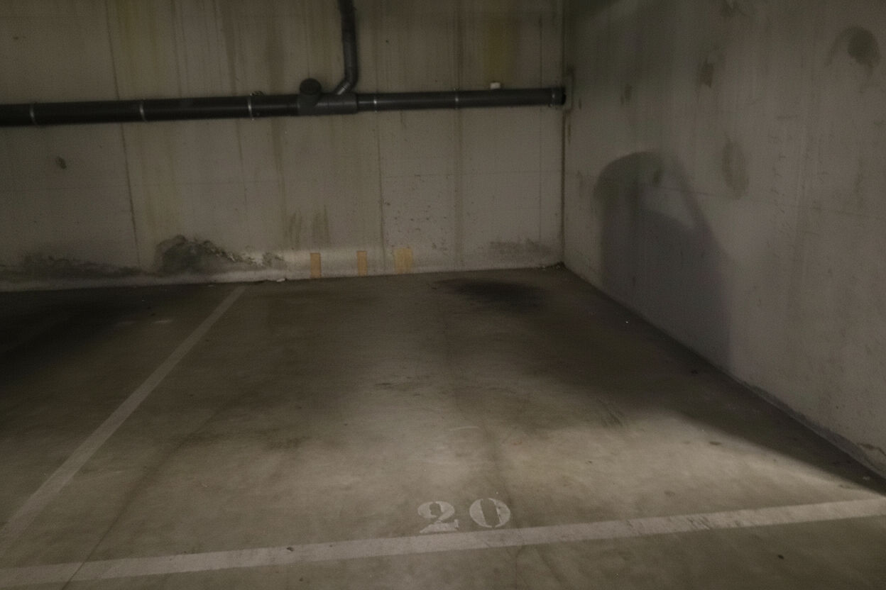 Romainville (93) 19 000 € Parking / box 16.00 m²