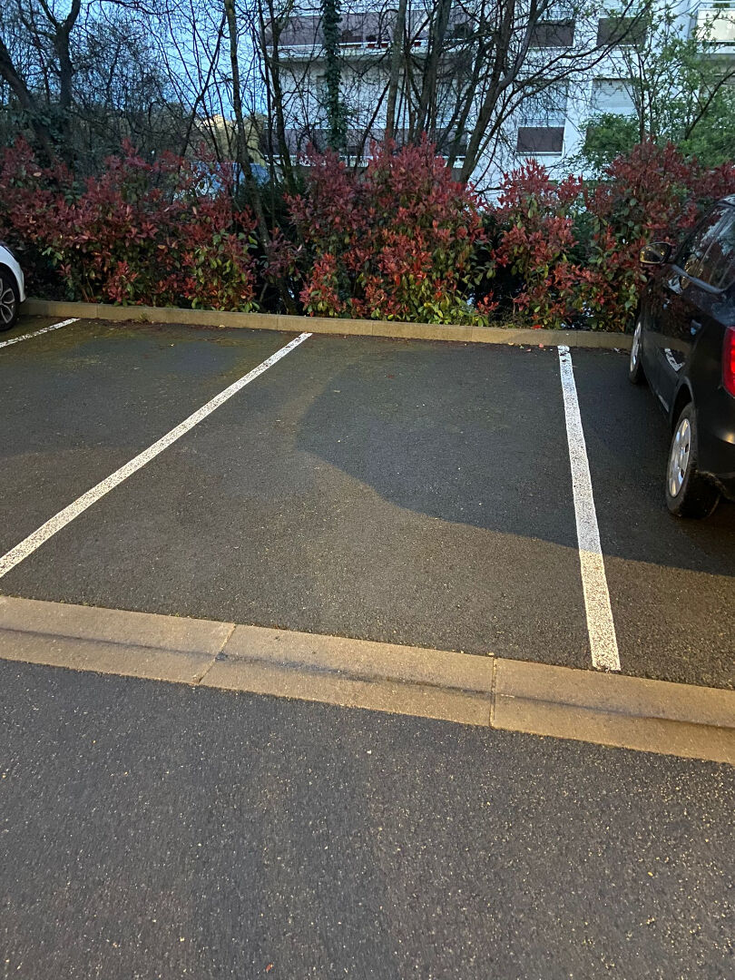 Parking / box CHARTRES (28000)
