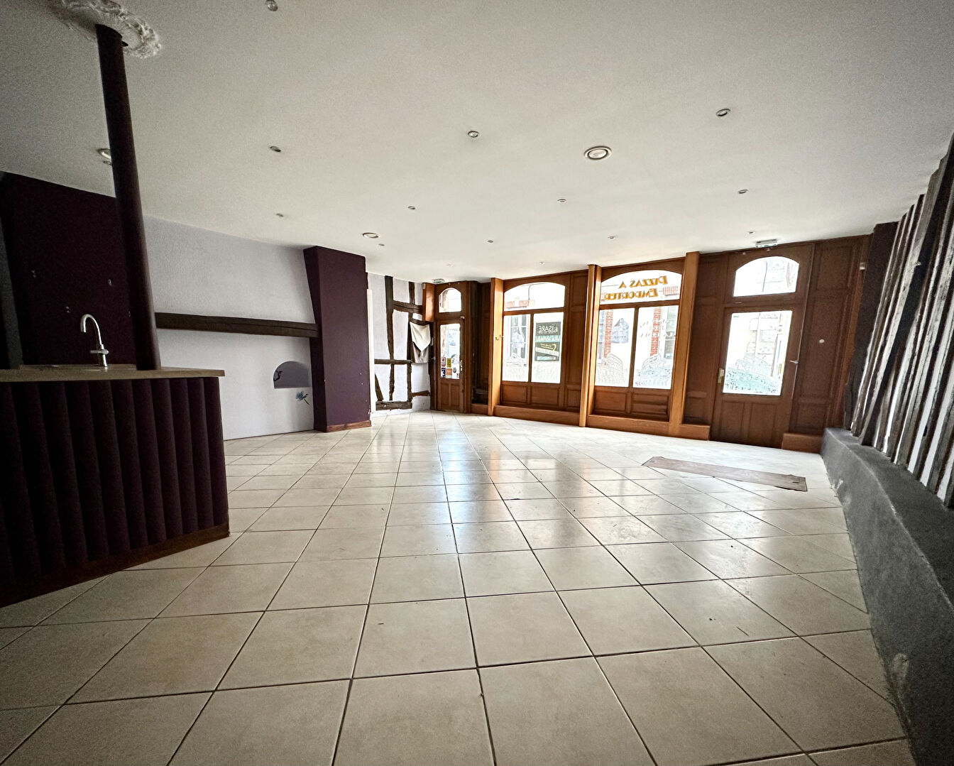 Local commercial COURVILLE SUR EURE (28190) 150.00 m²