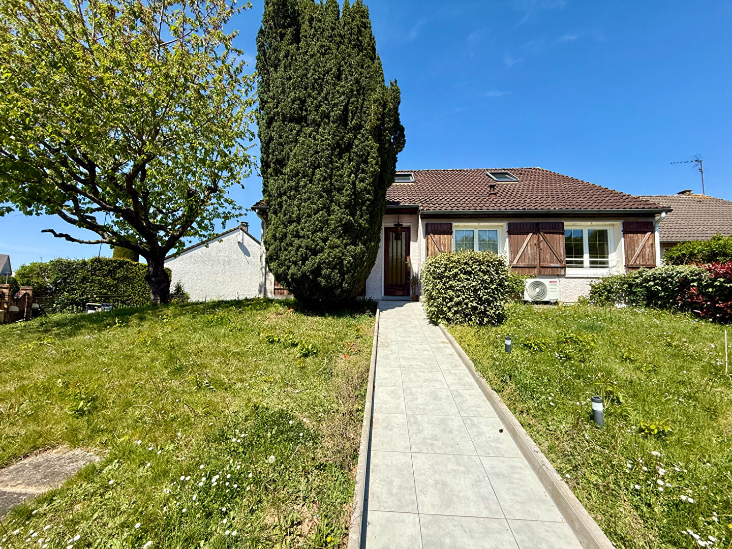 Maison LUCE (28110) 7 pi&egrave;ces 135.00 m&sup2;