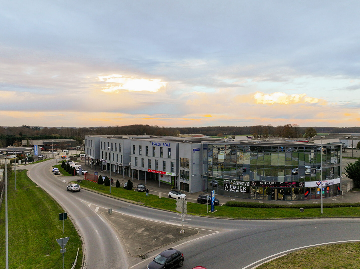 Bureaux NOGENT LE PHAYE (28630) 3326.00 m&sup2;