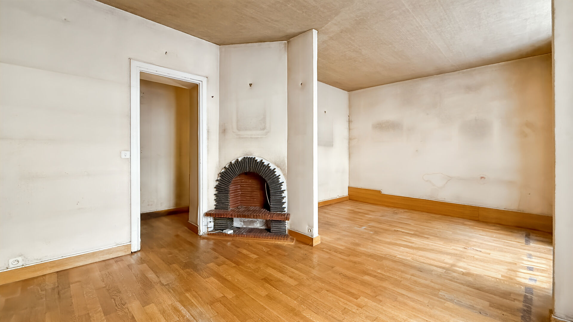 à 3 km de Sèvres 235 000 € Appartement 2 pièces , 1 chambre 36.19 m² Voir le bien