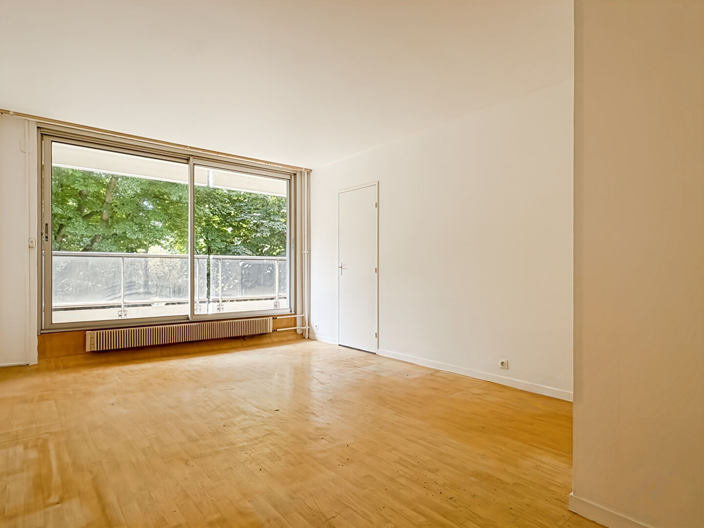 Boulogne-Billancourt (92) 260 000 € Appartement 1 pièce 28.00 m² Avec balcon Voir le bien
