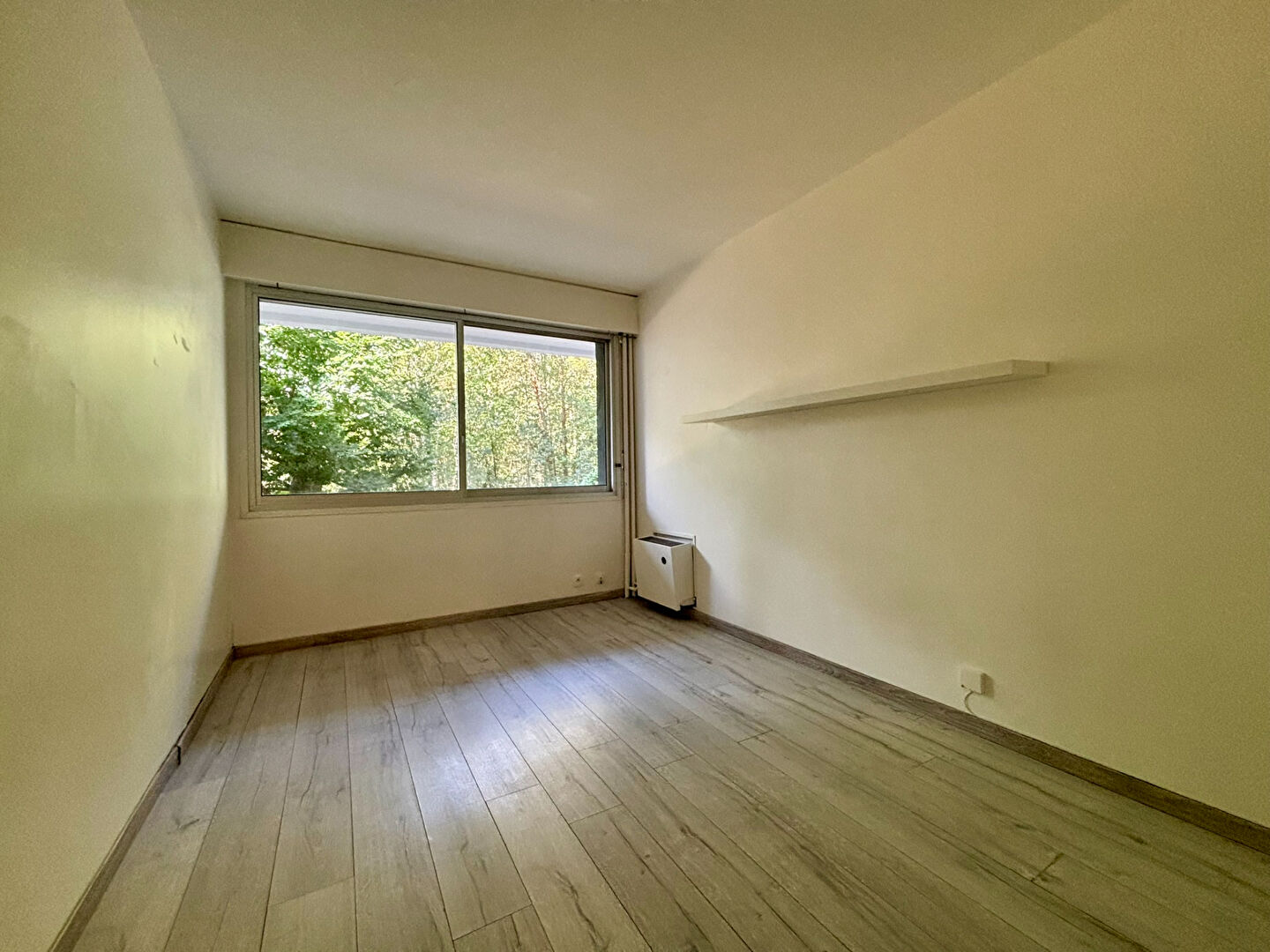 Sèvres (92) 694 € / mois cc Appartement 1 pièce 18.70 m² Voir le bien
