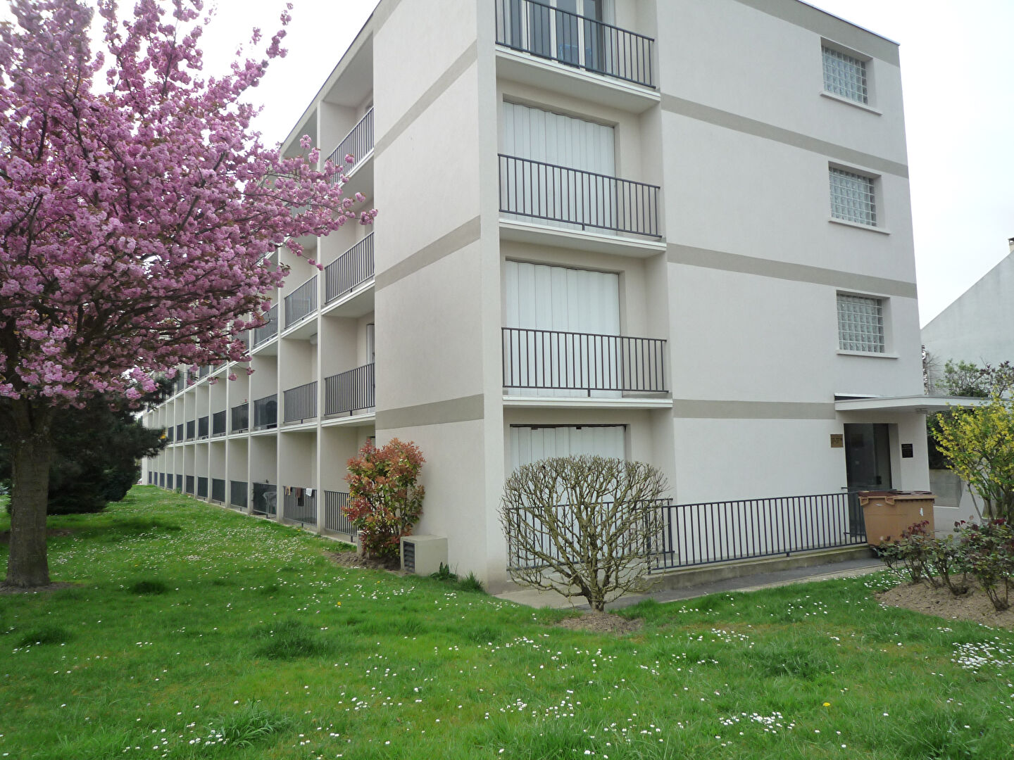 Appartement ERMONT (95120) 1 pi&egrave;ce 29.72 m&sup2;