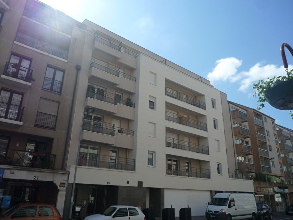 Parking / box ERMONT (95120) 15.00 m&sup2;