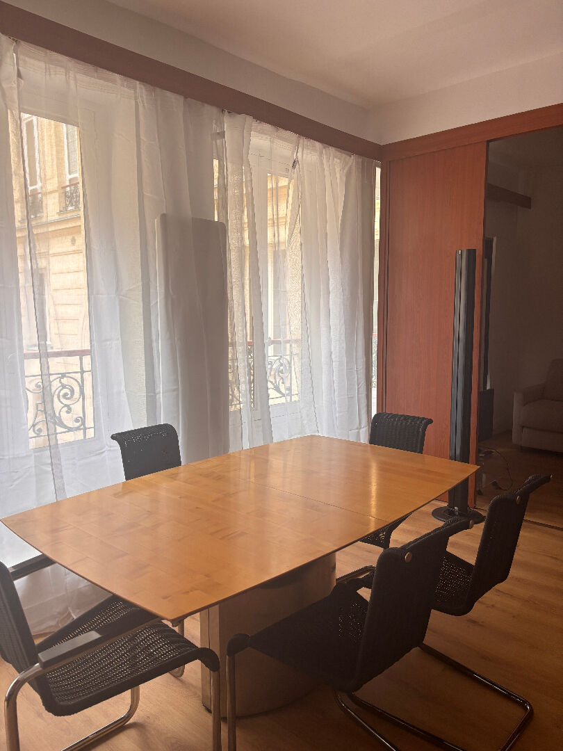 Appartement PARIS (75007) 2 pièces 45.95 m²