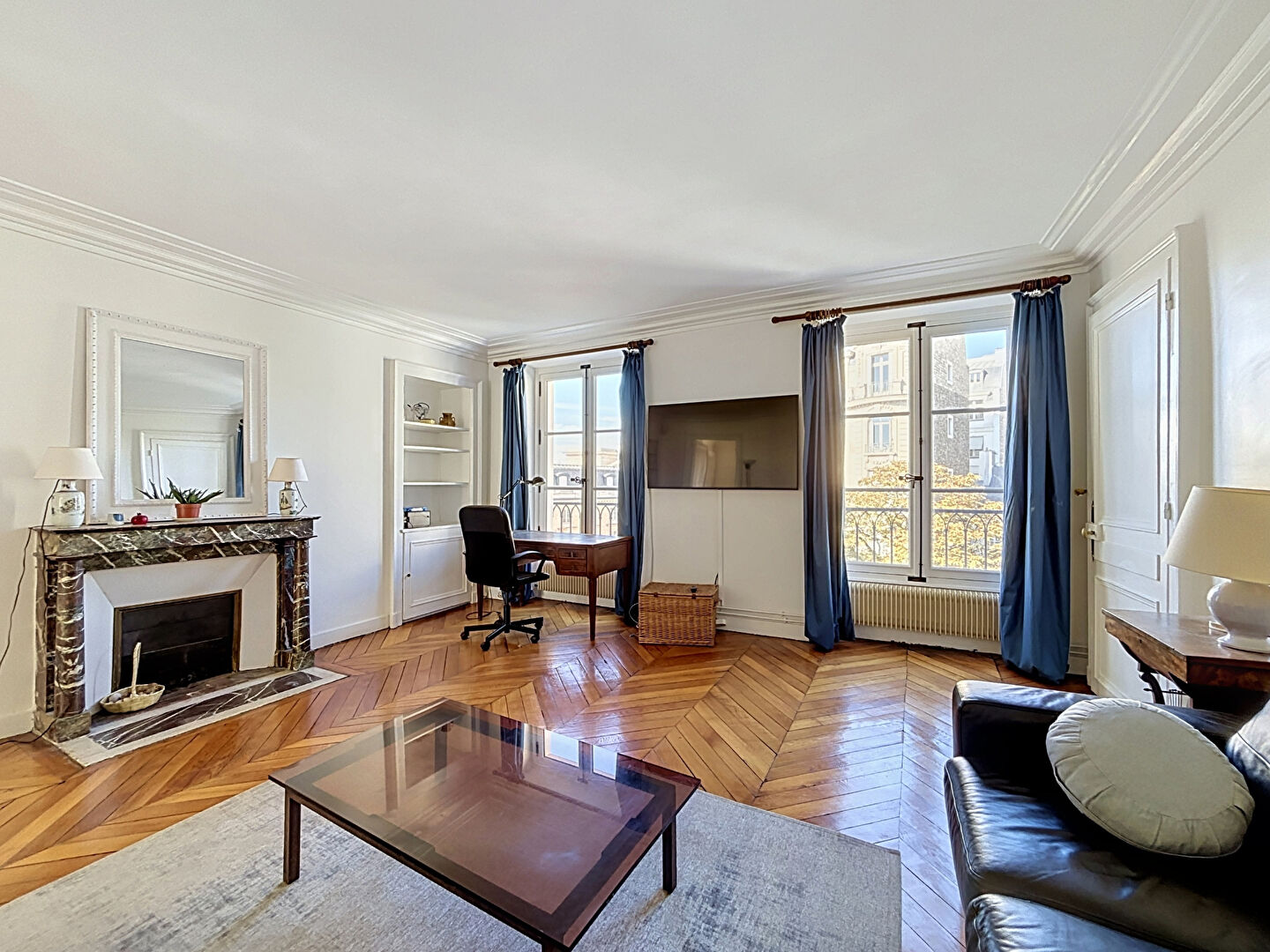 Appartement Paris (75007) 3 pi&egrave;ces 75.42 m&sup2;