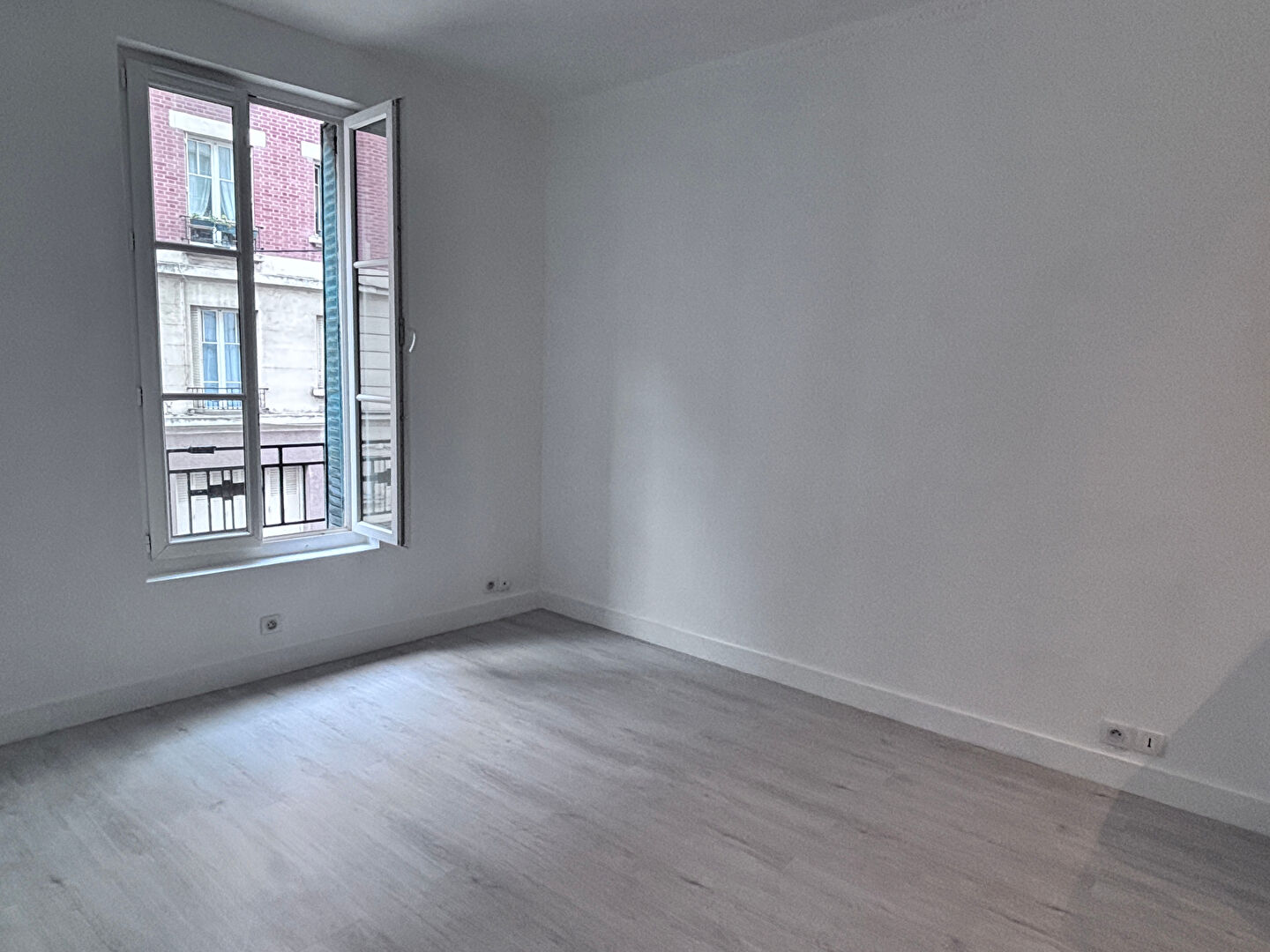 Appartement BOULOGNE BILLANCOURT (92100) 2 pi&egrave;ces 31.00 m&sup2;
