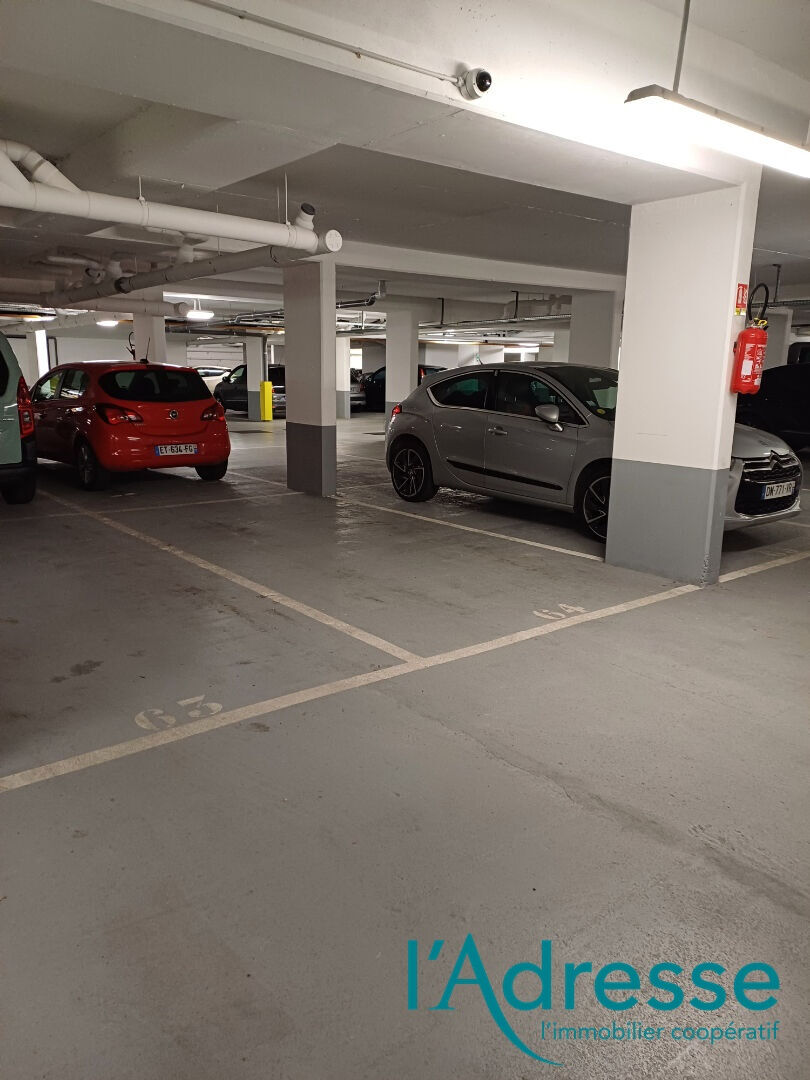 Parking / box CHAMPS SUR MARNE (77420) 1 pièce 15.00 m²