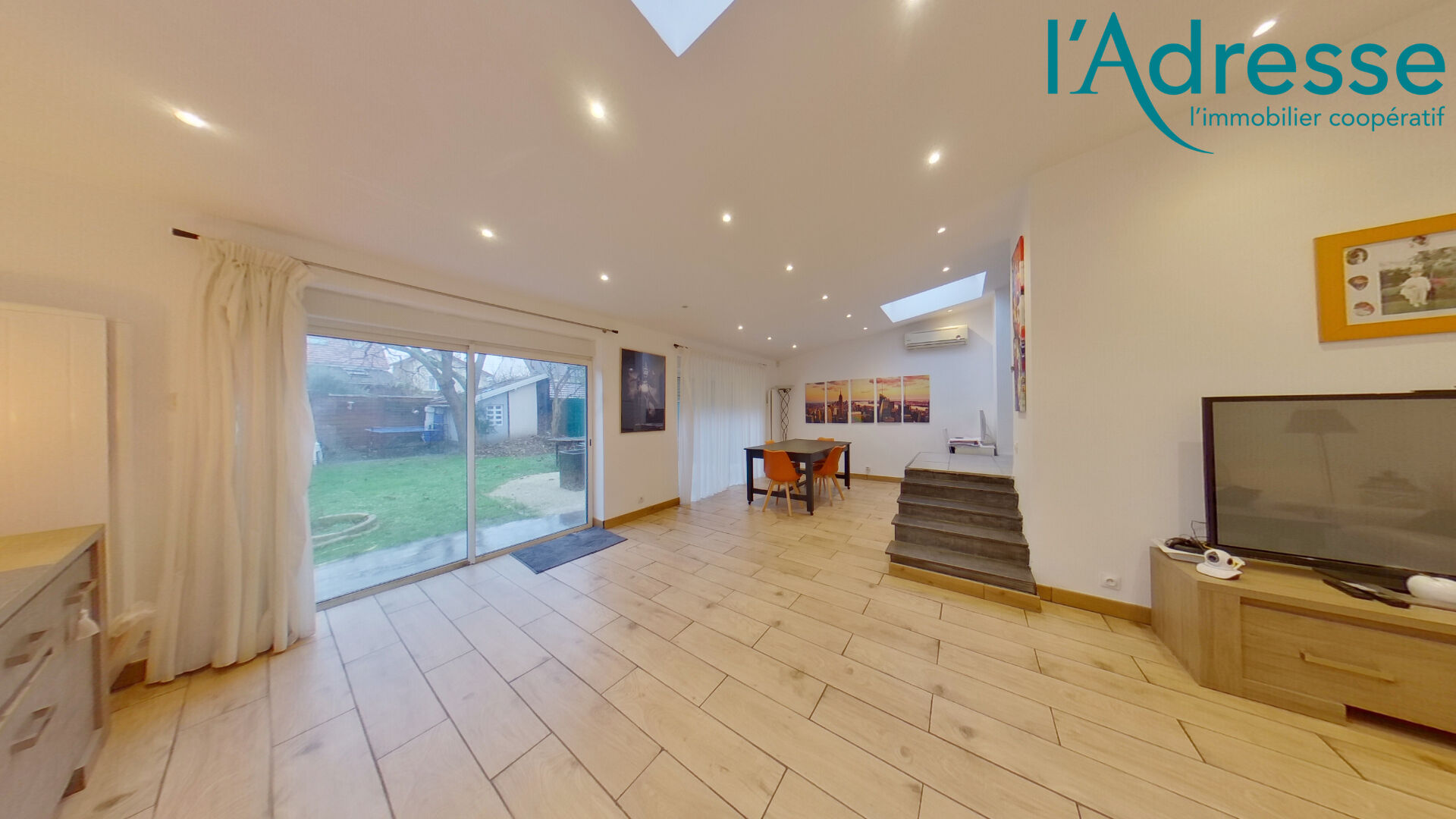 Maison CHAMPS SUR MARNE (77420) 7 pièces 130.00 m²