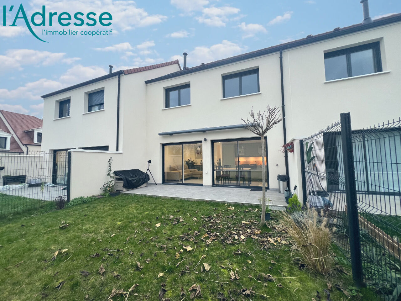 Maison CHAMPS SUR MARNE (77420) 5 pi&egrave;ces 90.00 m&sup2;