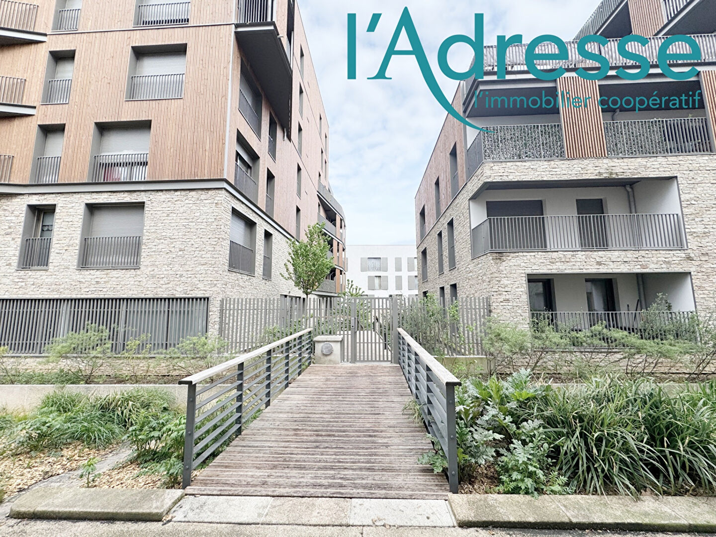 Appartement NOISY LE GRAND (93160) 1 pièce 27.00 m²