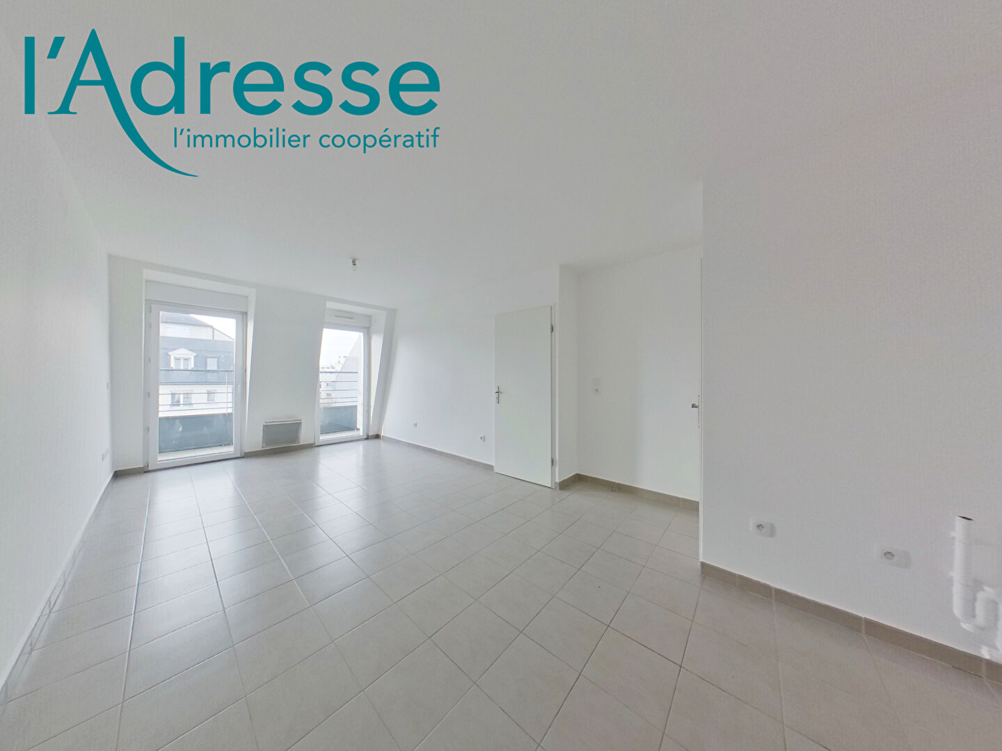 Appartement NOISY LE GRAND (93160) 2 pi&egrave;ces 43.00 m&sup2;