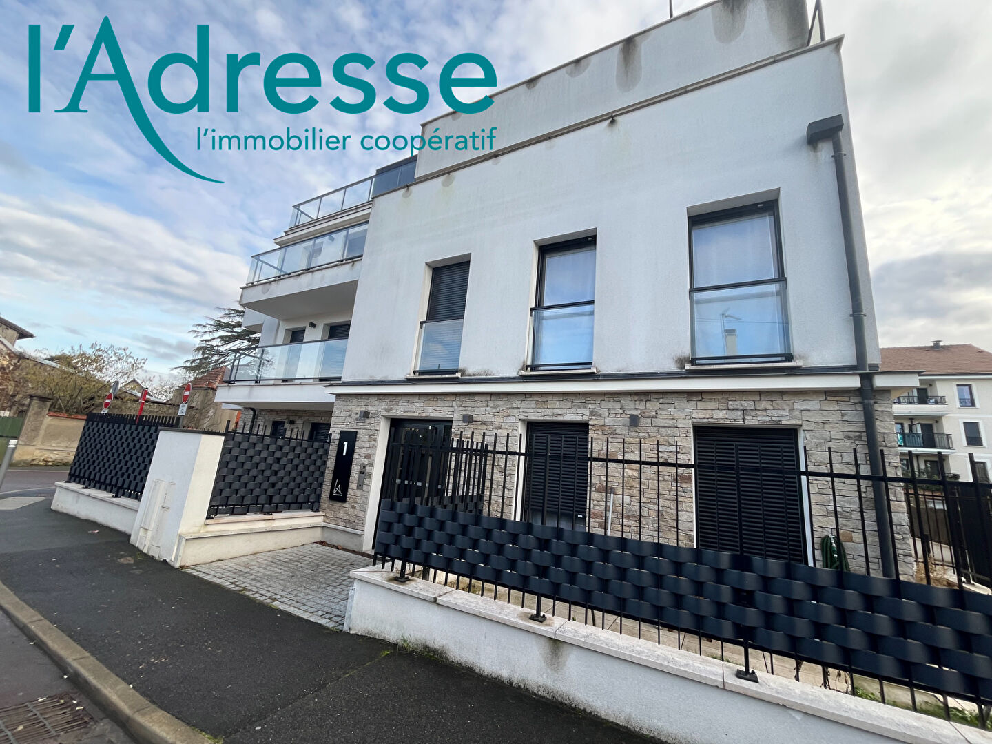 Appartement NOISY LE GRAND (93160) 1 pi&egrave;ce 27.75 m&sup2;