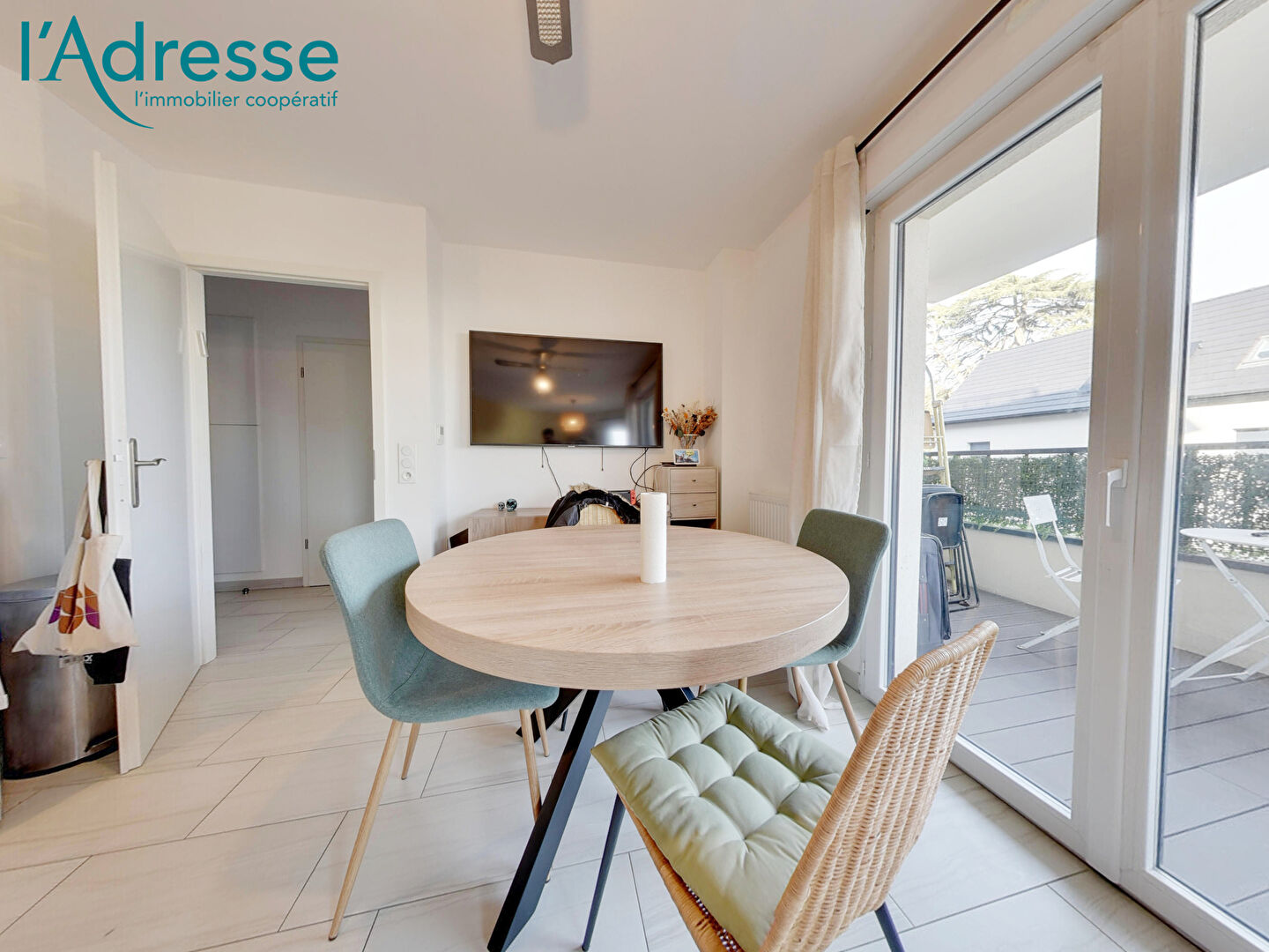 Appartement NOISY LE GRAND (93160) 2 pi&egrave;ces 40.00 m&sup2;